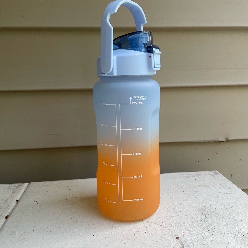 WATER BOTTLE